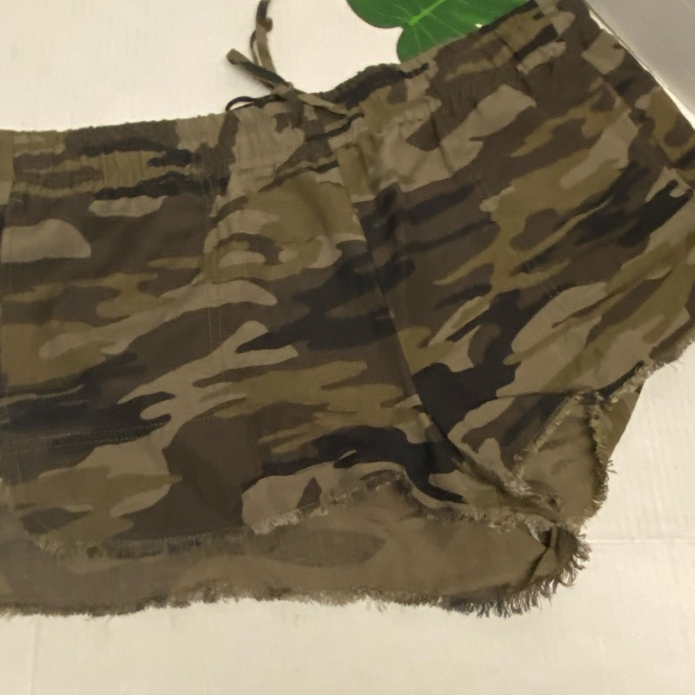 Express Camo Linen Drawstring Shorts - image 2